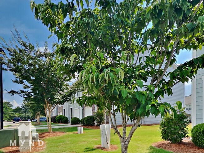 Building Photo - 11973 Fuller St