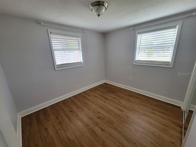 Building Photo - 6907 Forest Ave