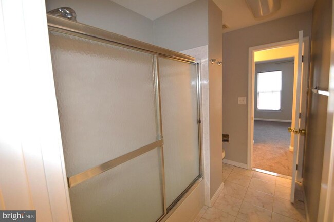 Building Photo - 25492 Freda Ln