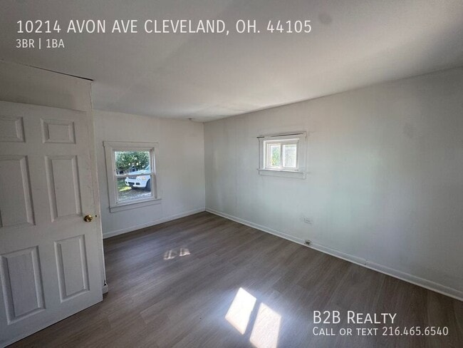 Building Photo - 10214 Avon Ave