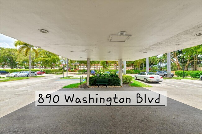 Building Photo - 8900 Washington St