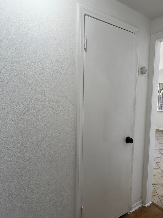 Building Photo - Charming 4-Bedroom Home for Rent in San Be...