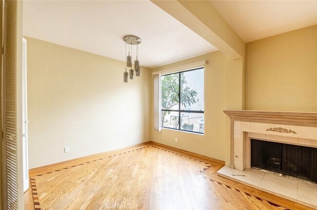 Building Photo - 1244 Valley View Rd