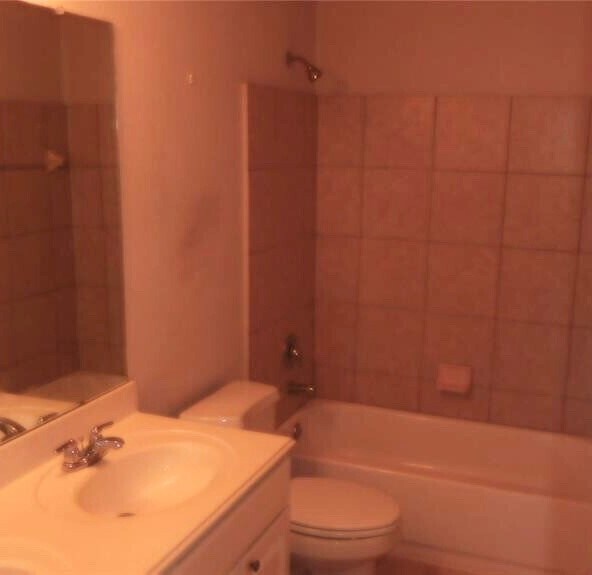 Building Photo - 5011 Forest Hurst Glen