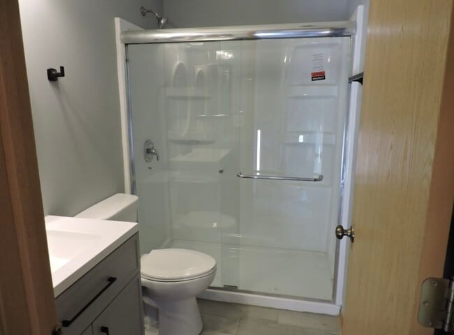 Building Photo - 357 Richmond Dr