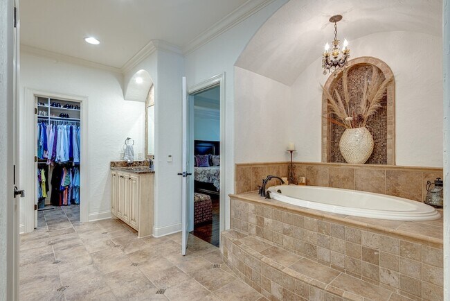 Building Photo - 5101 Heathrow Blvd