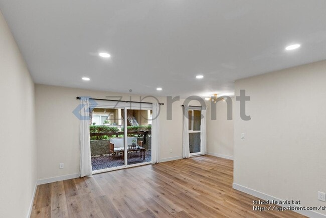 Building Photo - 291 Tradewinds Dr