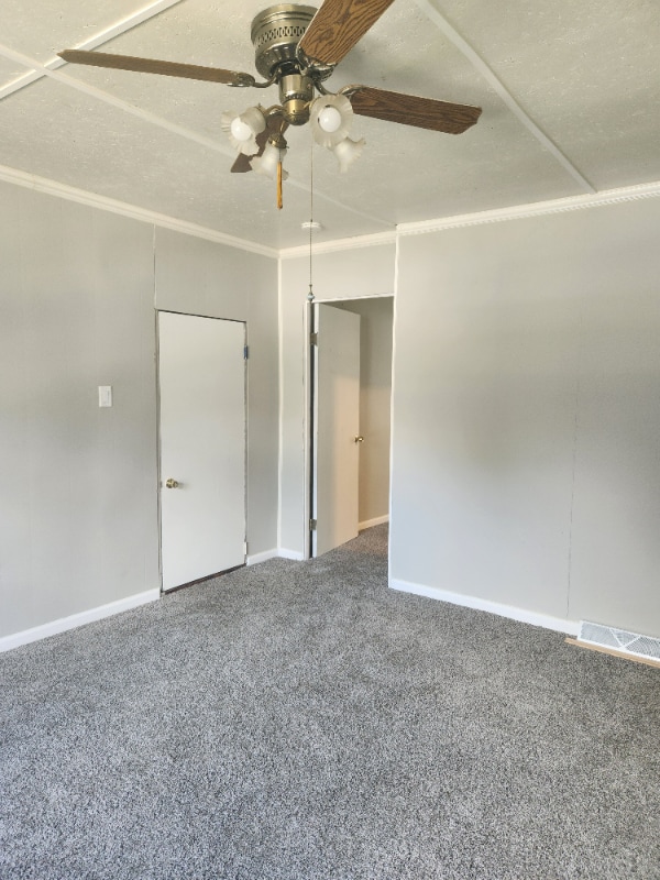 Building Photo - 2504 W Latrobe St
