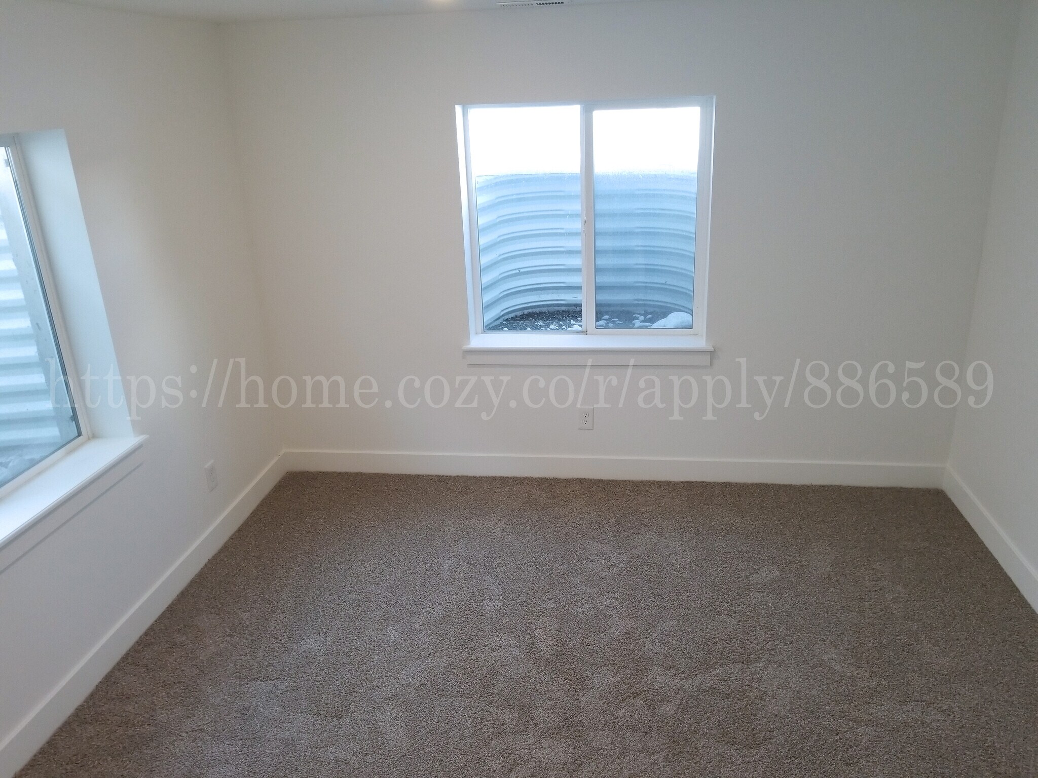 Building Photo - 115 N 410 E St