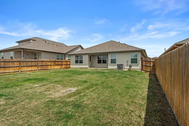 Building Photo - 109 Rochester Ln