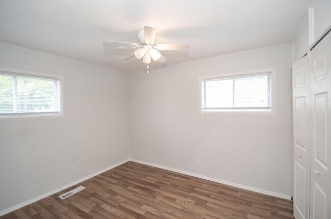Building Photo - 4610 Karen Dr