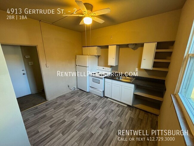 Building Photo - 2 Bedroom Apartment in Hazelwood