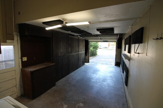 Building Photo - 59 Shirley Ln