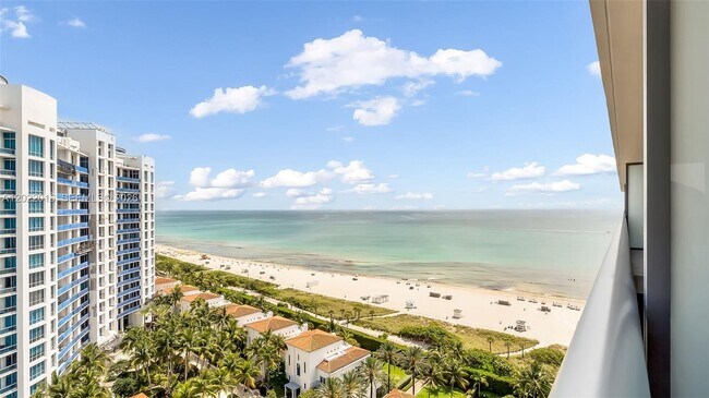 Building Photo - 5875 Collins Ave