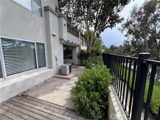 Building Photo - 26467 Portola