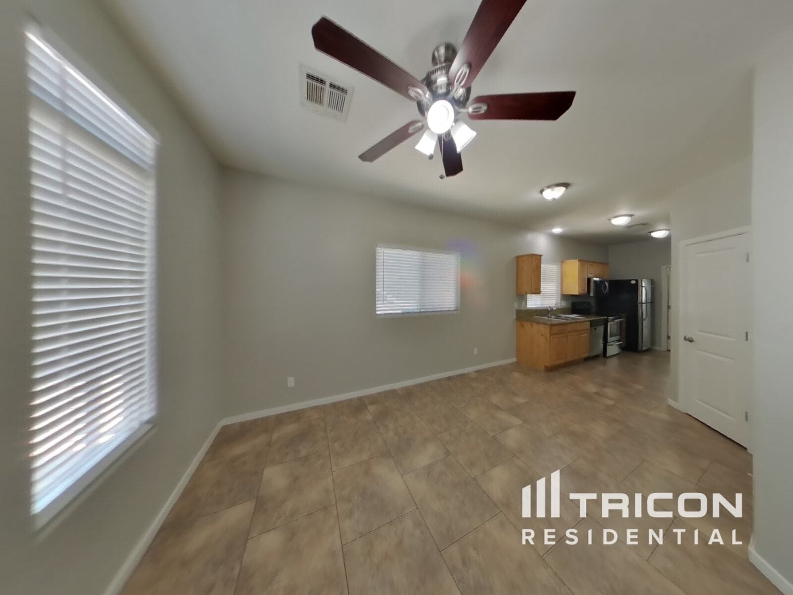 Building Photo - 10321 W Monterosa Ave