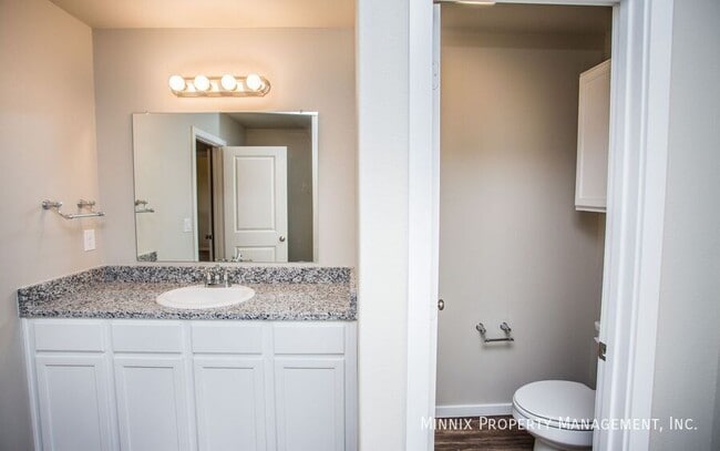 Building Photo - 2143 Kokomo Ave