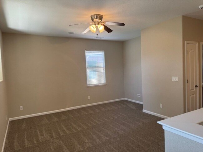 Building Photo - Three Bedroom Damonte Ranch Home