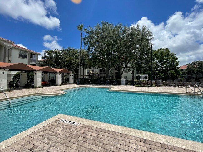Building Photo - Three Bedroom Condo at Maitland Crossing in Orlando