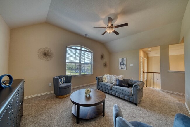 Building Photo - 6303 Wood Creek Ln