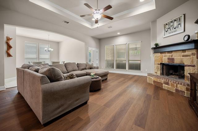 Building Photo - 909 Thistle Hl Trl