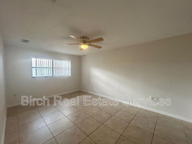 Building Photo - 2419 Mondale Ct