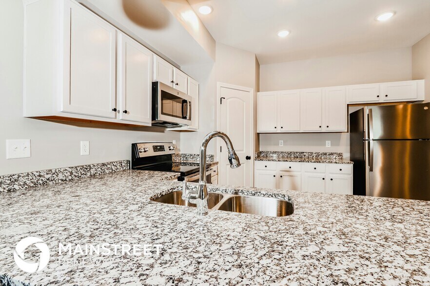 Building Photo - 2099 Paddle Wheel Dr