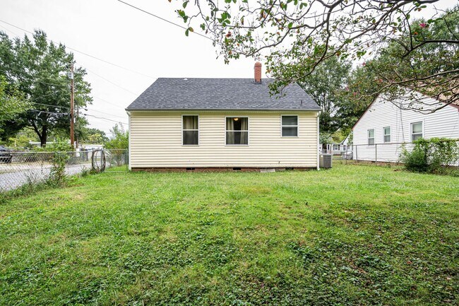 Building Photo - Charming 2-Bed, 1-Bath Home with All-inclu...