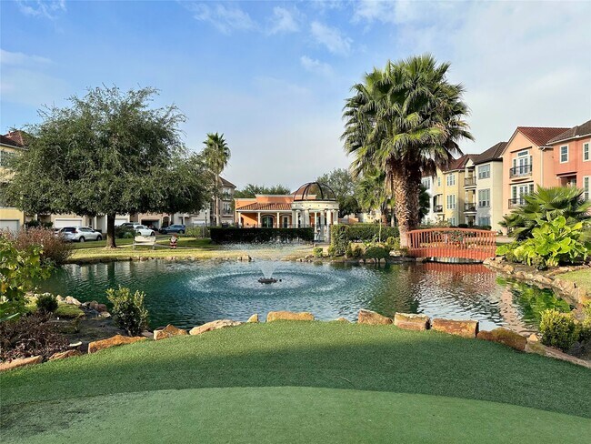 Building Photo - 7227 Laguna Villas