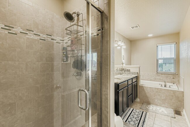 Building Photo - 9779 Lima Cir