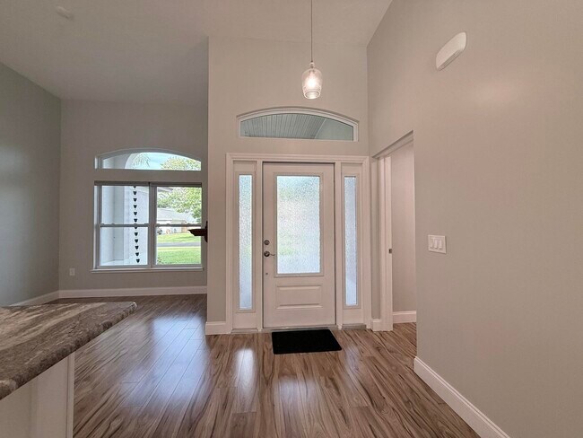 Building Photo - 3786 Sierra Dr