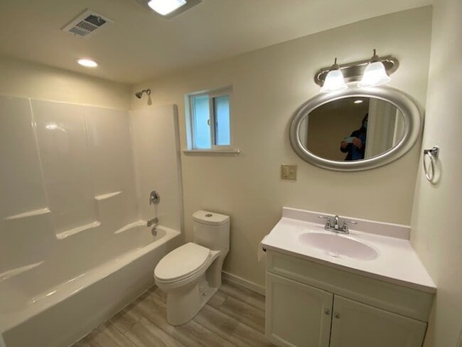 Building Photo - 4303 Horseman Ln