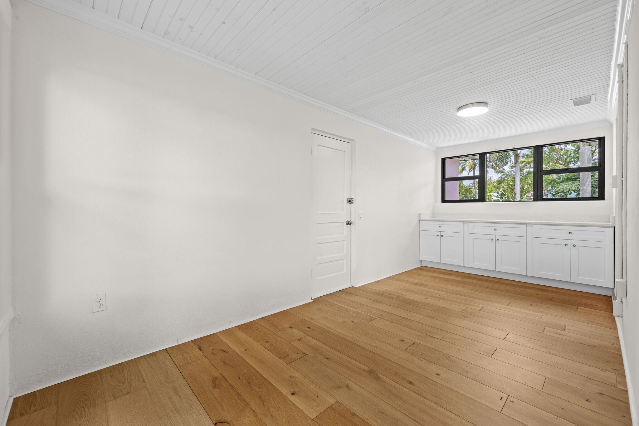 Building Photo - 1442 Olmeda Way
