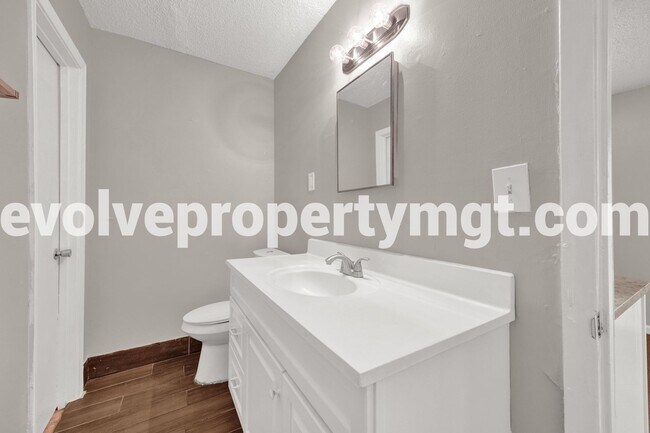 Building Photo - 3455 Pruett Ct