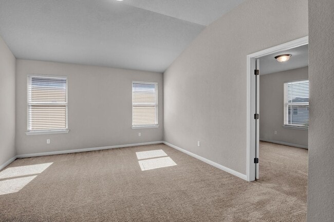 Building Photo - 6020 Genova Pl