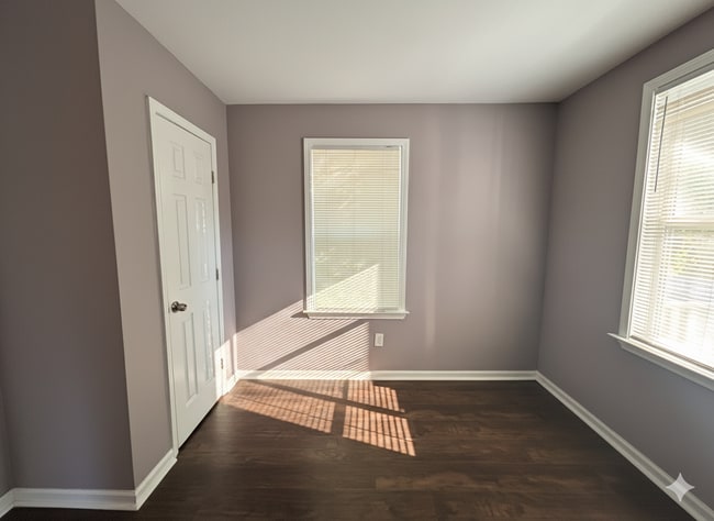 Building Photo - 1348 Austin St