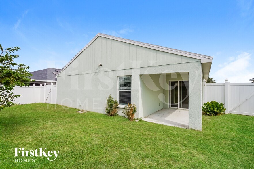 Building Photo - 881 Greenshank Dr