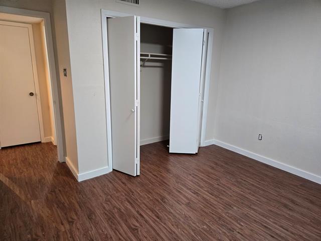 Building Photo - 2015 Warnford Pl