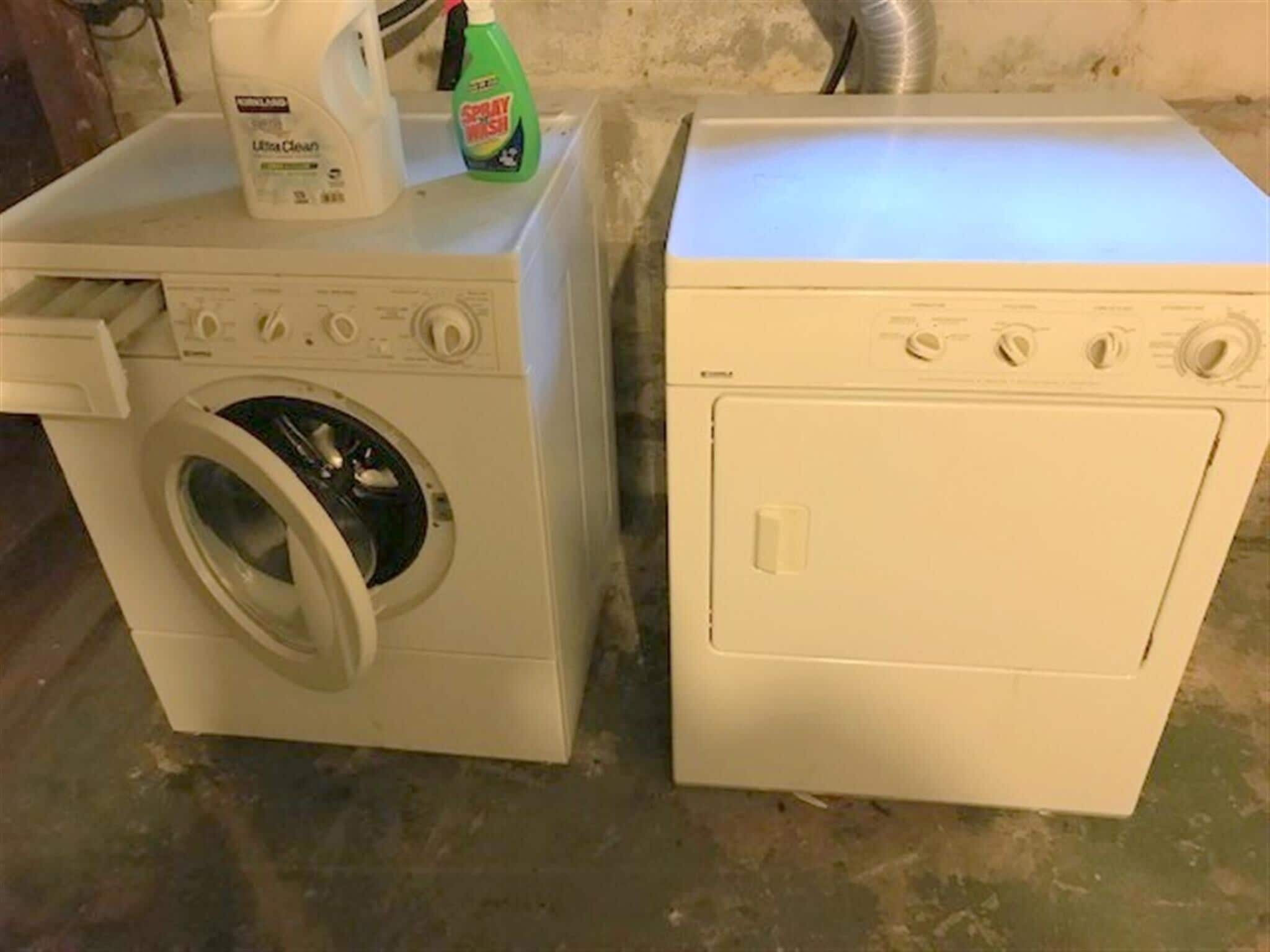 Building Photo - 25 Laurel St