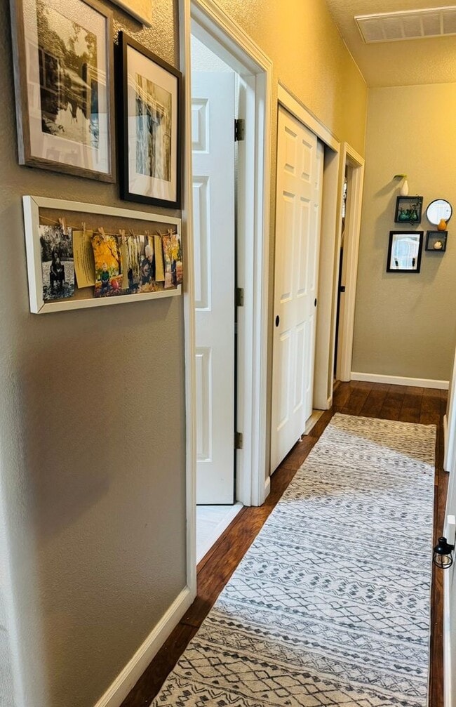 Building Photo - 3-Bedroom Home with Garden Oasis & Covered Patio – Bethel Neighborhood