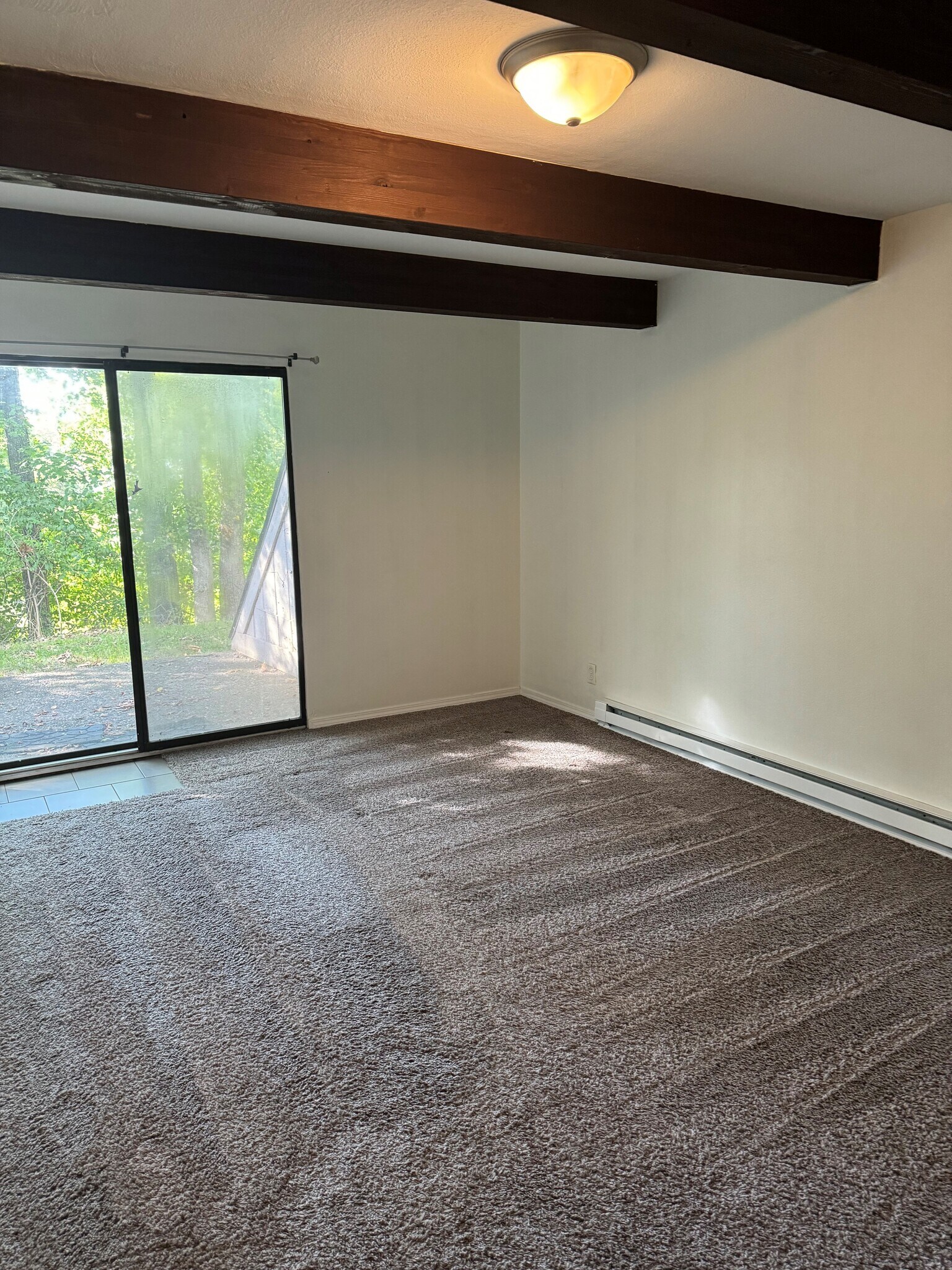 Bedroom - 1614 N Parkway Dr
