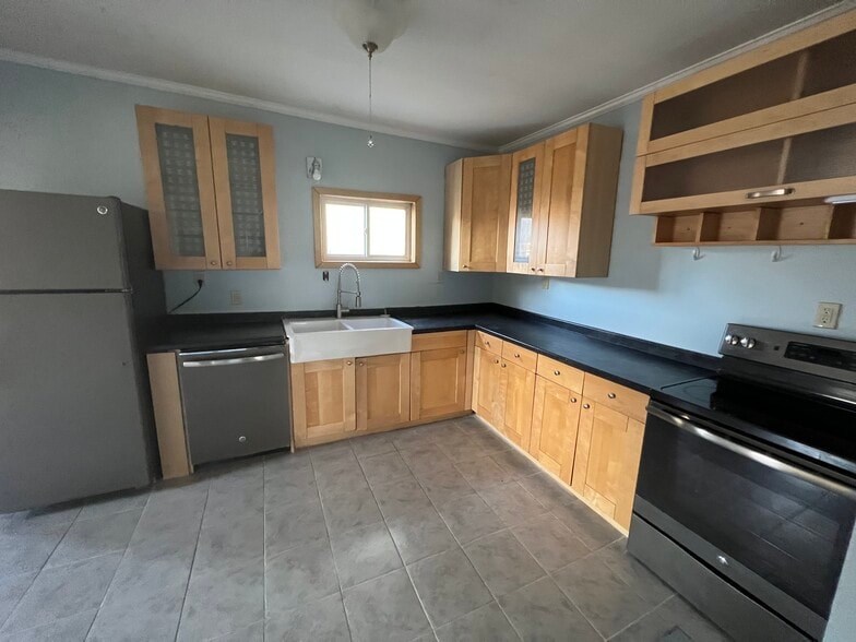 Building Photo - 26 Highland Ln