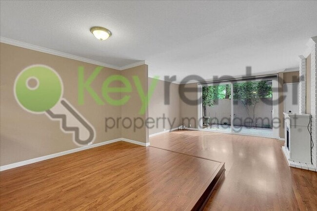 Building Photo - 2254 Woodside Ln