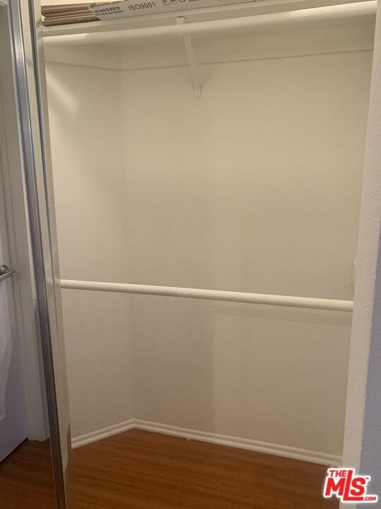 Building Photo - 355 N Maple St