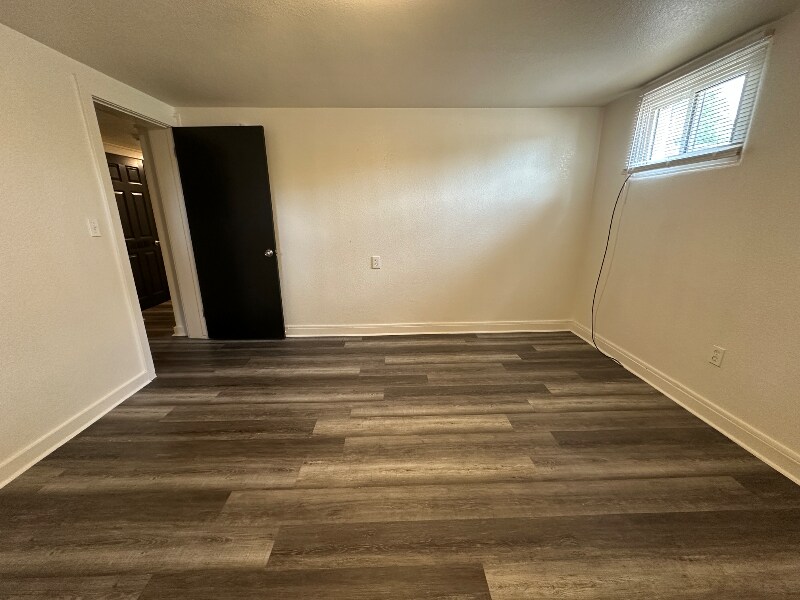 Building Photo - 821 31st Ave