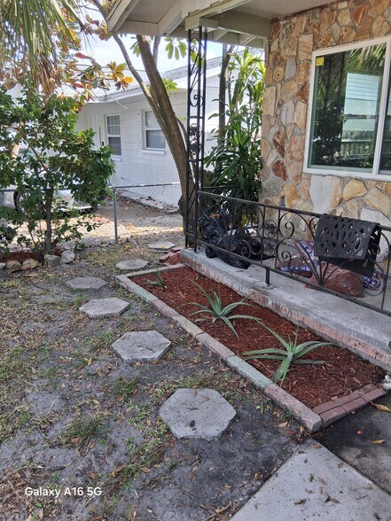 Building Photo - 4124 55th Ave N