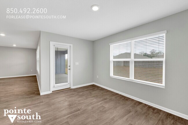 Building Photo - 7063 Abigail St