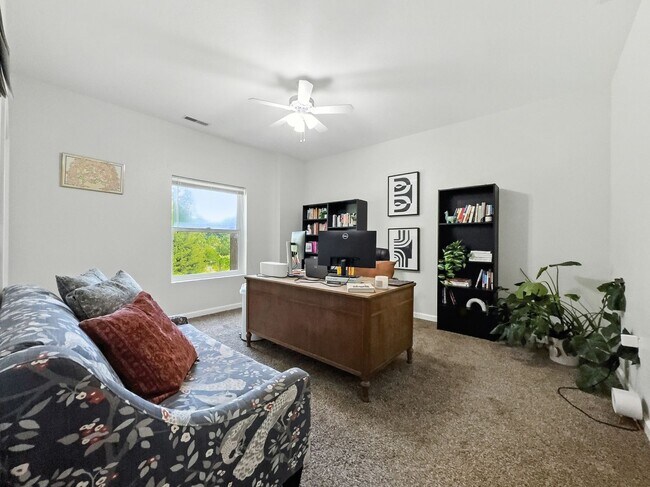 Building Photo - 4689 Inlet Ln