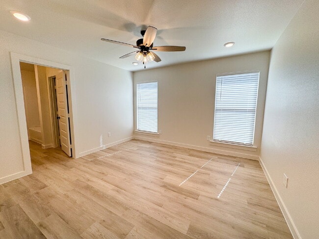Building Photo - Brand-New Home in Escondido Crossing!