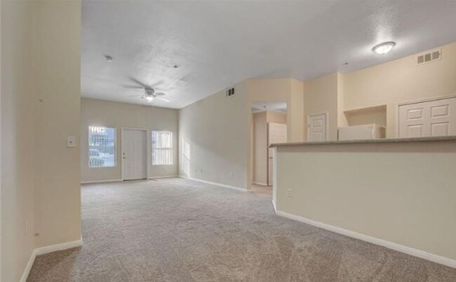 Building Photo - BEAUTIFUL 2 BED 2 BATH CONDO LOCATED ACROS...